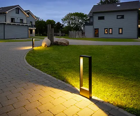 Lampadaires et bornes